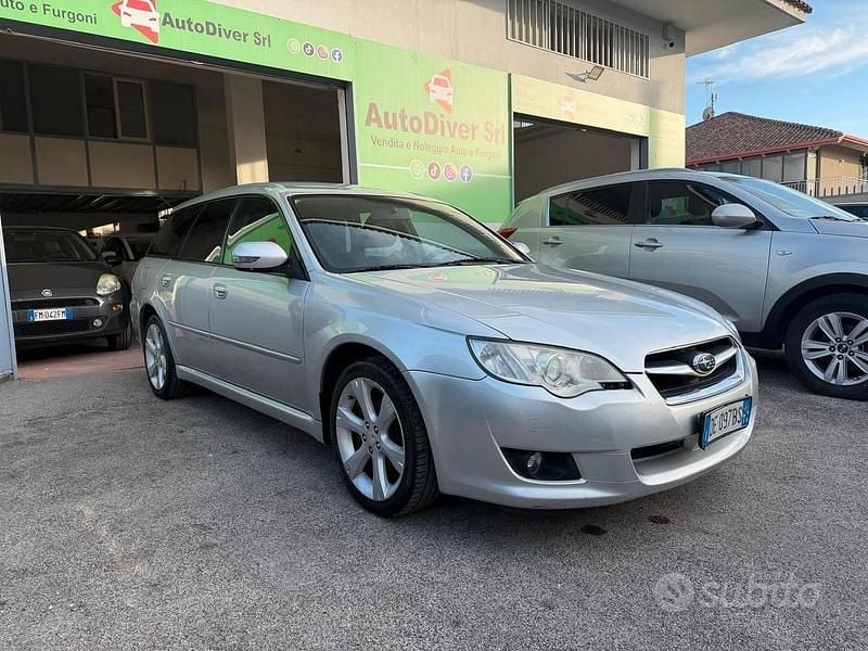 Usata Subaru Legacy 165 CV (121 kW) 2006 Grigio Station wagon