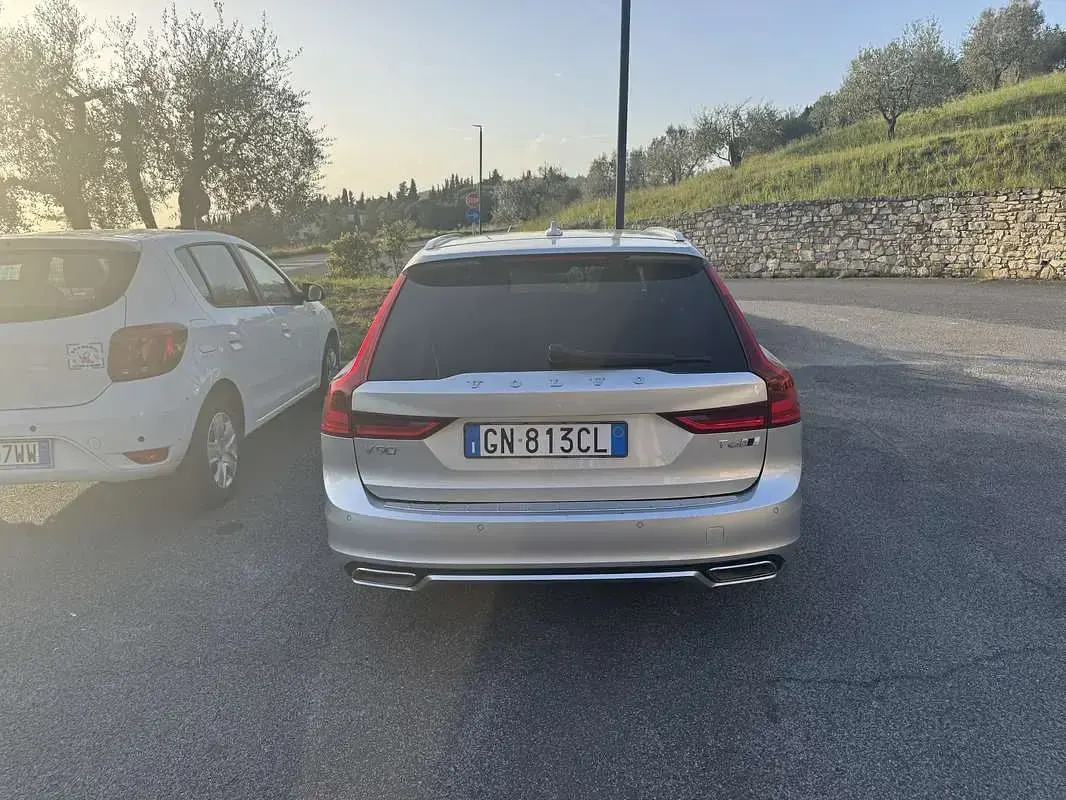 Usata Volvo V90 R-Design 320 CV (235 kW) 2018 Grigio Station wagon