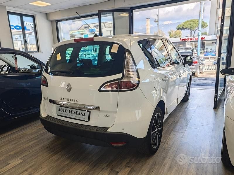 Usata Renault Scénic III 110 CV (80 kW) 2013 Bianco Monovolume