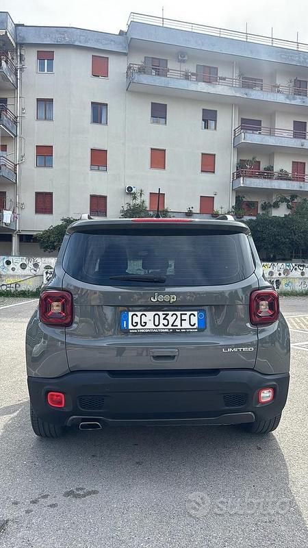 Usata Jeep Renegade 130 CV (95 kW) 2021 Grigio SUV