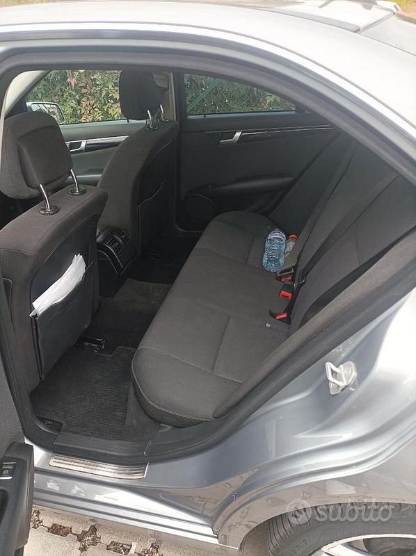 Usata Mercedes C200 2011 Verde Berlina