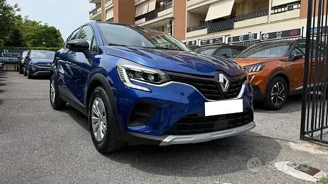 Usado Renault Captur Zen 91 CV (66 kW) 2022 Azul SUV