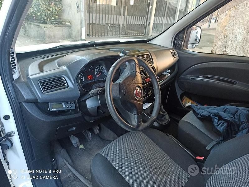 Usata Fiat Doblò 90 CV (66 kW) 2010 Bianco Monovolume