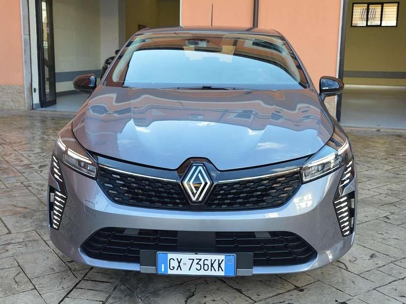 Usata Renault Clio V Evolution 101 CV (74 kW) 2024 Grigio Berlina