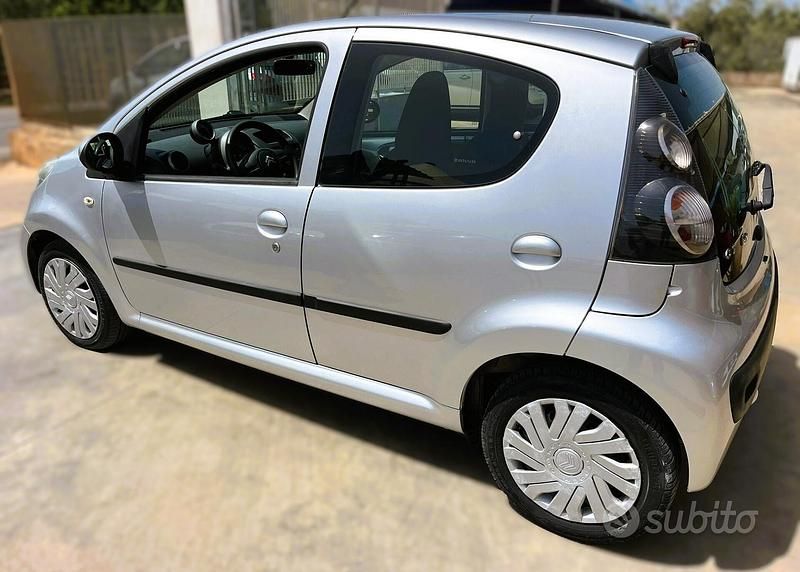 Usata Citroën C1 55 CV (40 kW) 2005 Grigio Utilitaria