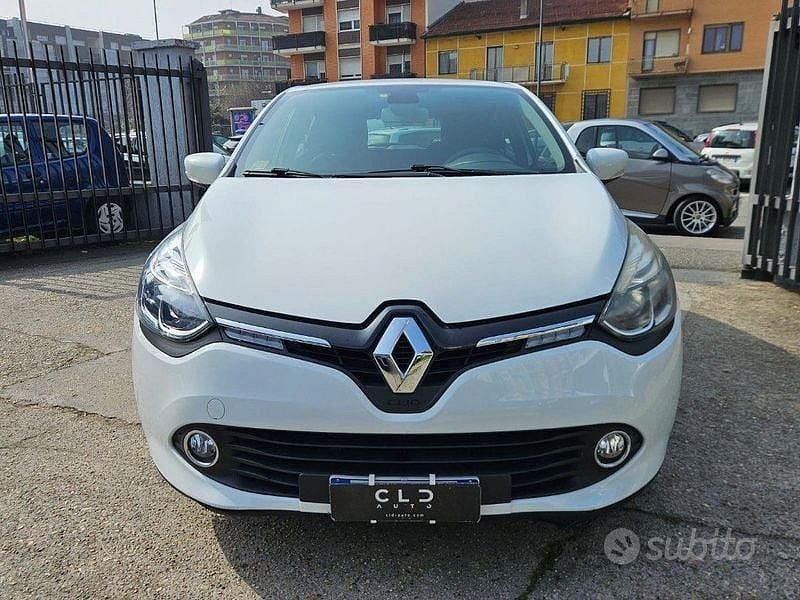 Second-hand Renault Clio IV 75 CP (55 kW) 2014 Alb Berlinǎ