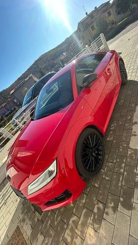 Usata Audi TT Ambiente 184 CV (135 kW) 2015 Rosso Coupé