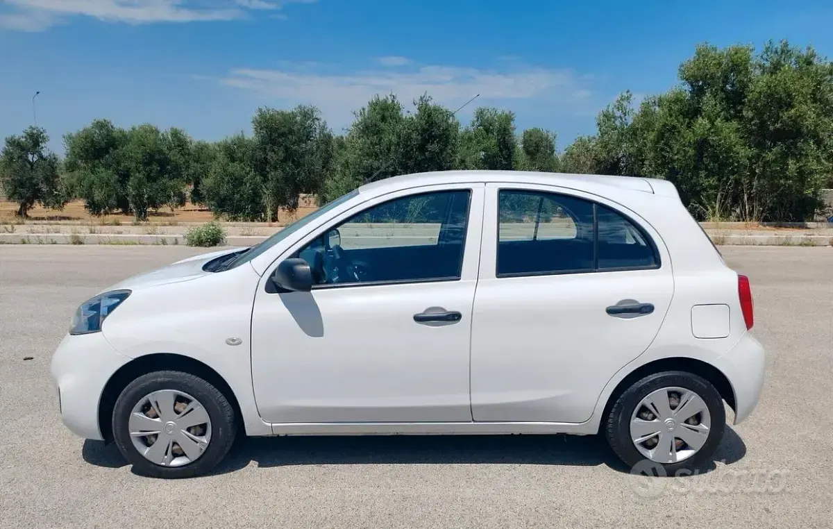 Usata Nissan Micra Acenta 80 CV (58 kW) 2014 Bianco Utilitaria