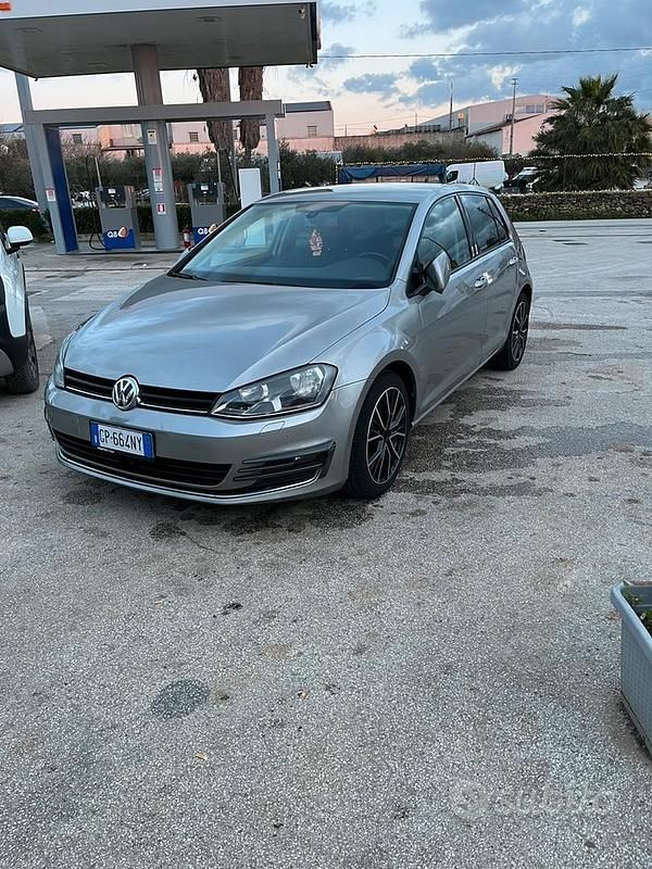 Usata VW Golf VII 110 CV (80 kW) 2013 Grigio Berlina