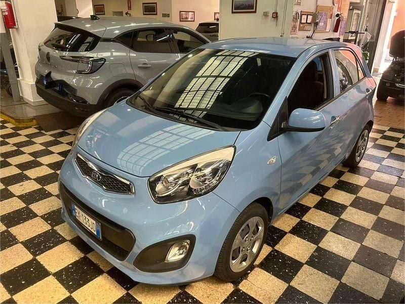 Azzurro Usata 2014 Kia Picanto Due volumi | 5990 € (Cara) - Immagine 1/4