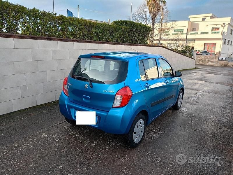 Usata Suzuki Celerio Style 68 CV (50 kW) 2017 Blu/azzurro Utilitaria