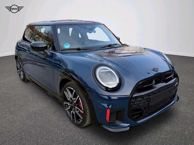 Usata Mini John Cooper Works 231 CV (169 kW) 2024 Blu/azzurro Utilitaria