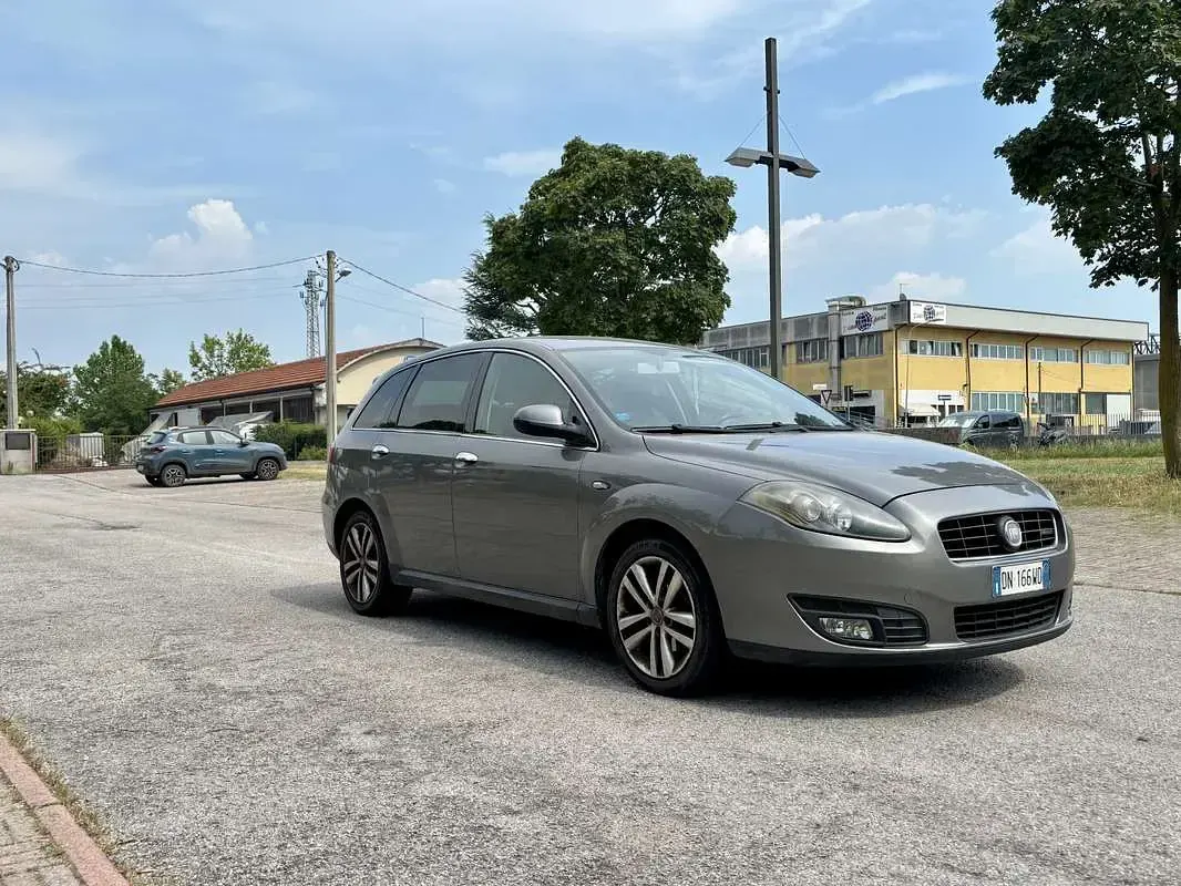 Usata Fiat Croma Dynamic 120 CV (88 kW) 2008 Grigio Station wagon
