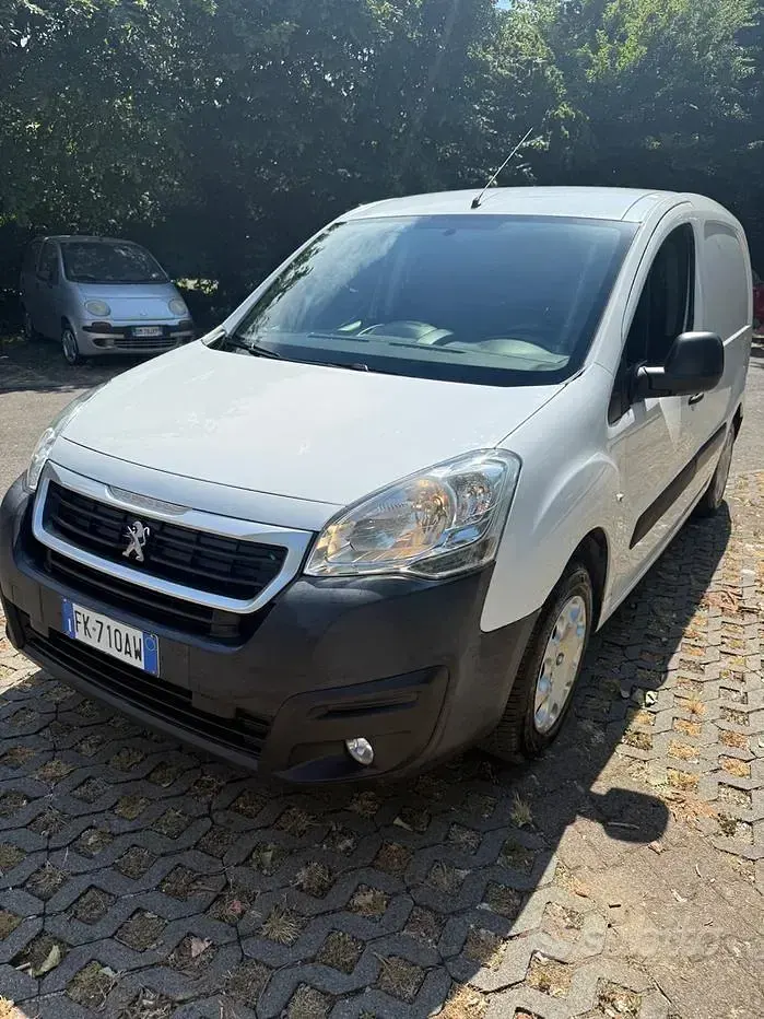 Usata Peugeot Partner S 99 CV (72 kW) 2017 Bianco Monovolume