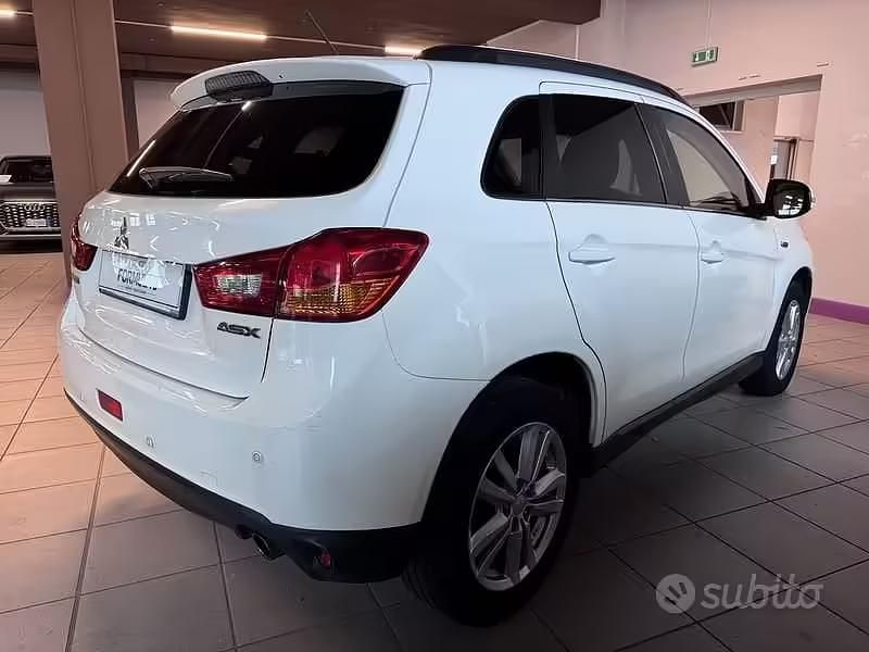 Usata Mitsubishi ASX Intense 116 CV (85 kW) 2014 Bianco SUV
