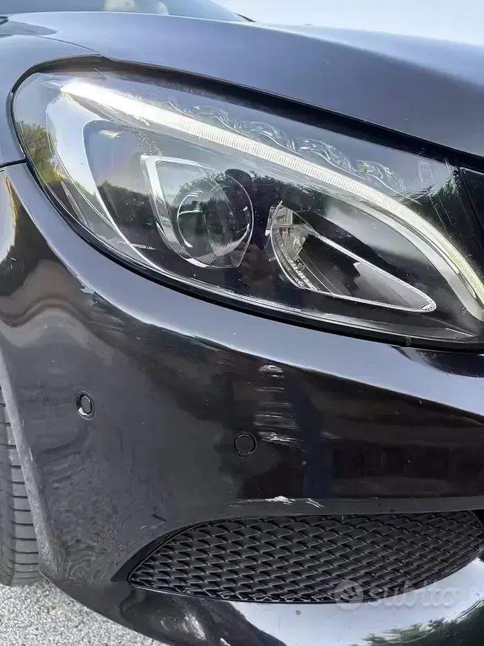 Usata Mercedes C200 136 CV (100 kW) 2016 Nero Berlina