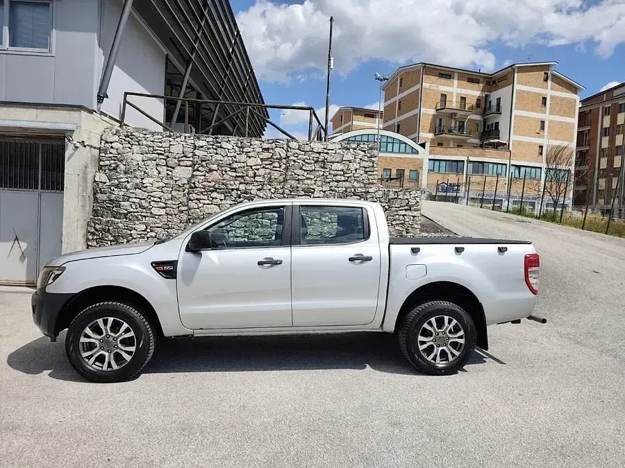 Usata Ford Ranger XL 150 CV (110 kW) 2015 Argento Pick-up
