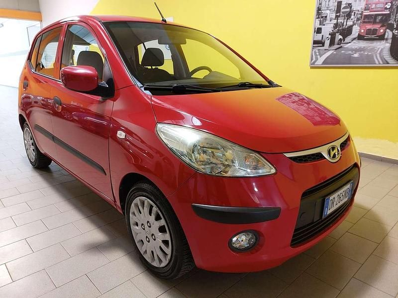 Usata Hyundai i10 Style 65 CV (47 kW) 2008 Rosso Utilitaria