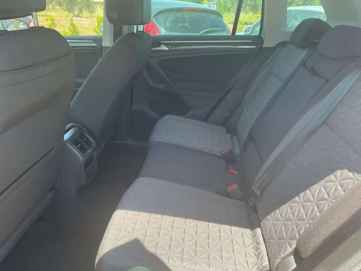 Usata VW Tiguan Life 150 CV (110 kW) 2022 Argento SUV