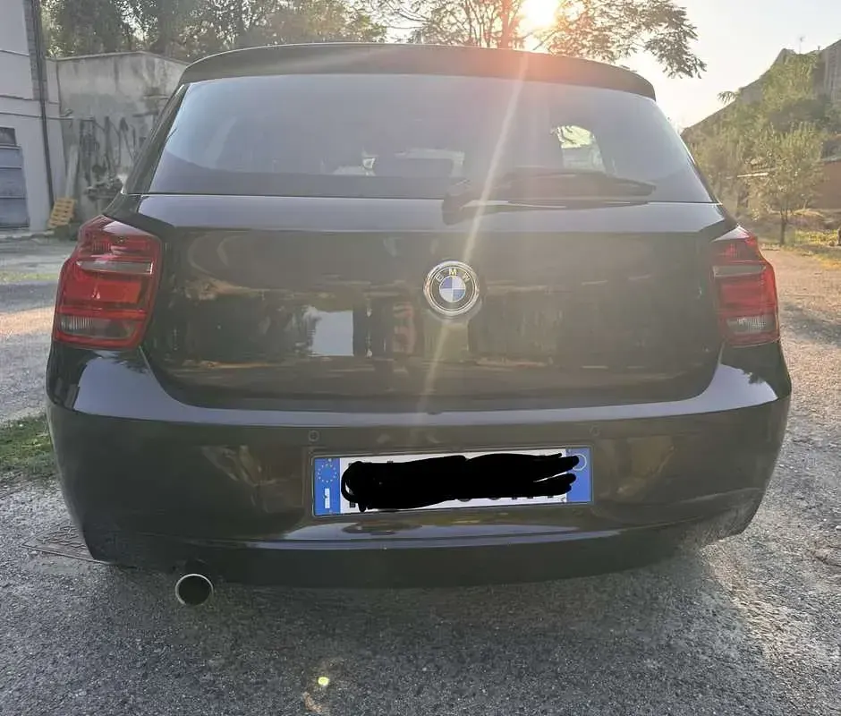 Usata BMW 118 143 CV (105 kW) 2014 Nero Utilitaria