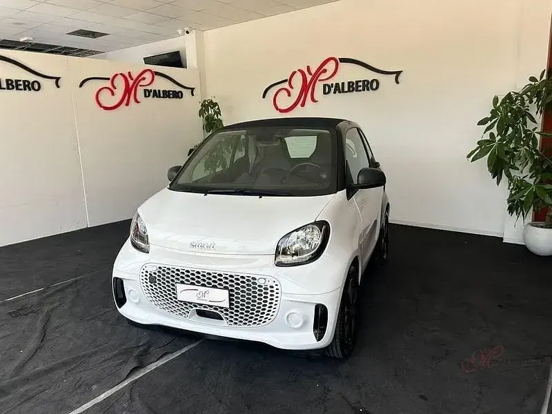 Usata Smart ForTwo Coupé Passion 60 kW (82 CV) 2022 Bianco Utilitaria