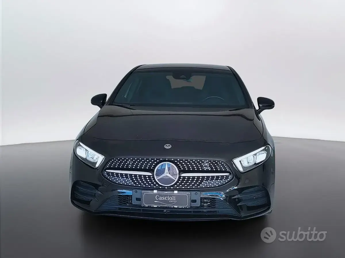 Usata Mercedes A200 Premium 150 CV (110 kW) 2020 Nero Berlina