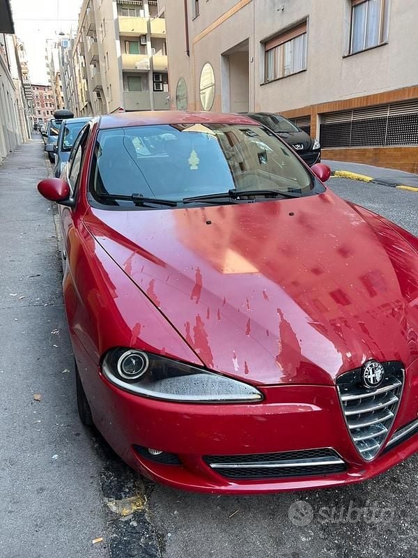 Usata Alfa Romeo 147 150 CV (110 kW) 2007 Rosso Utilitaria