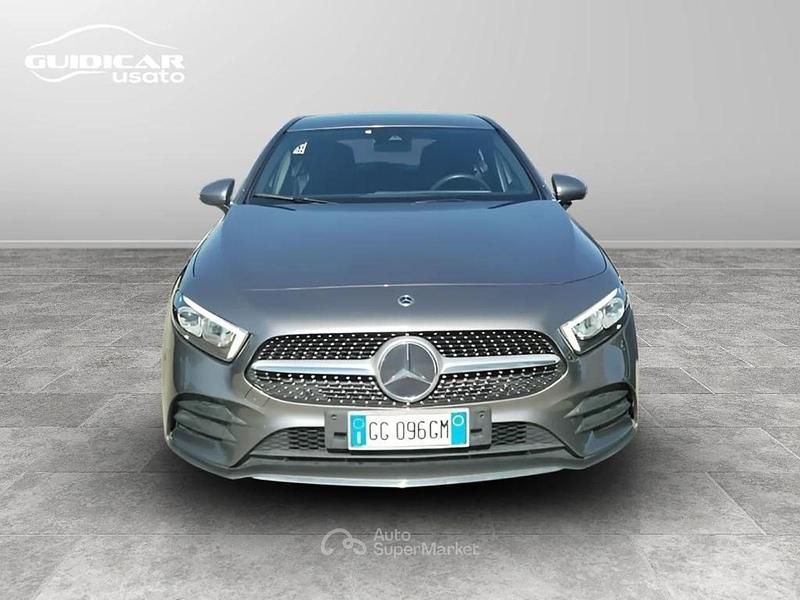 Usata Mercedes A200 Premium 150 CV (110 kW) 2021 Grigio Berlina
