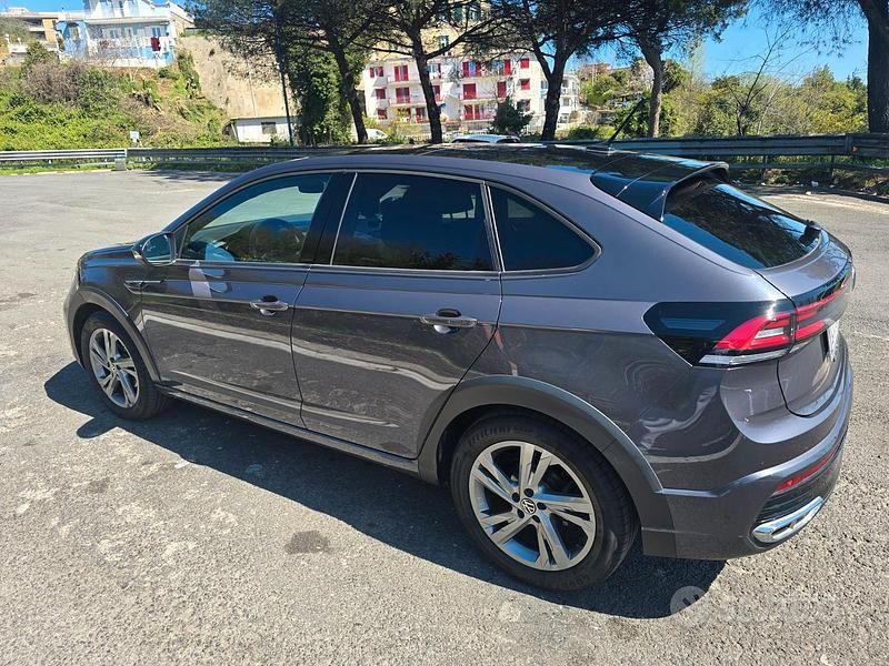 Usata VW Taigo R-line 110 CV (80 kW) 2024 Grigio SUV