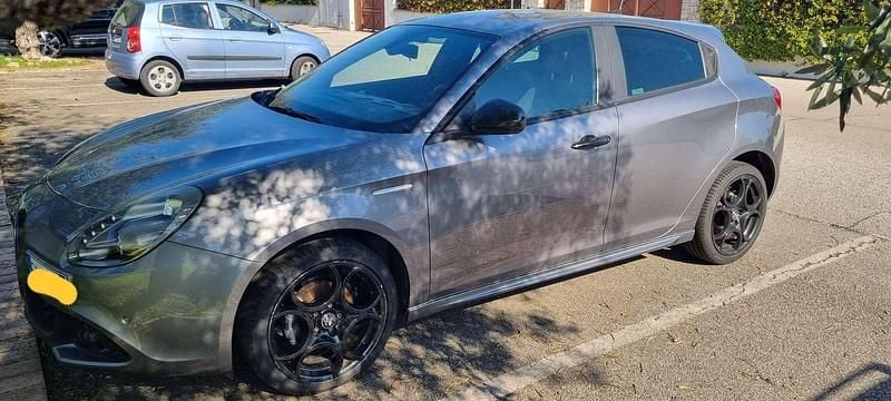 Usata Alfa Romeo Giulietta 120 CV (88 kW) 2019 Grigio Utilitaria
