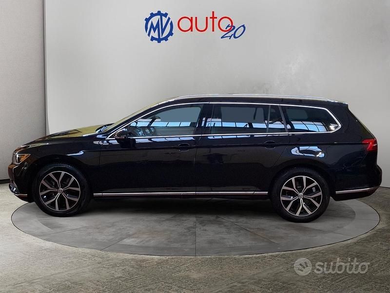 Usata VW Passat Highline 150 CV (110 kW) 2015 Nero Station wagon