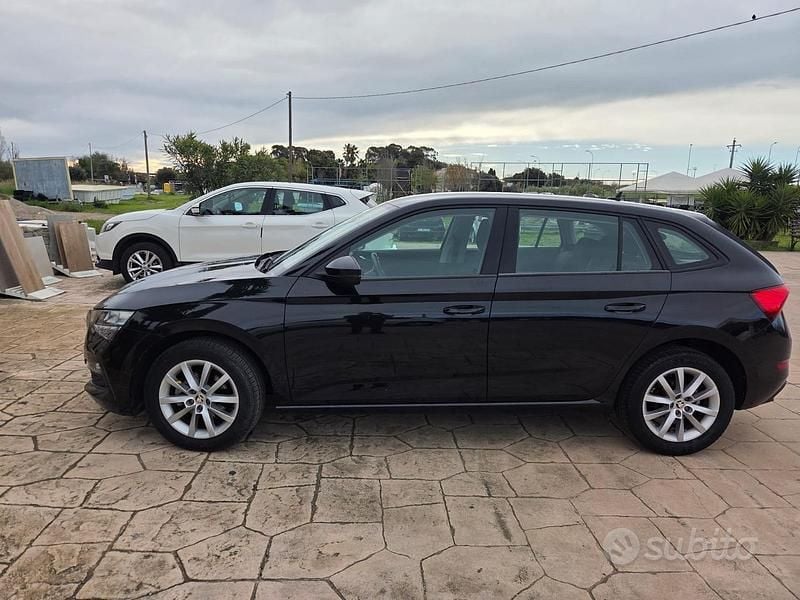 Usata Skoda Scala Ambition 115 CV (84 kW) 2019 Nero Utilitaria
