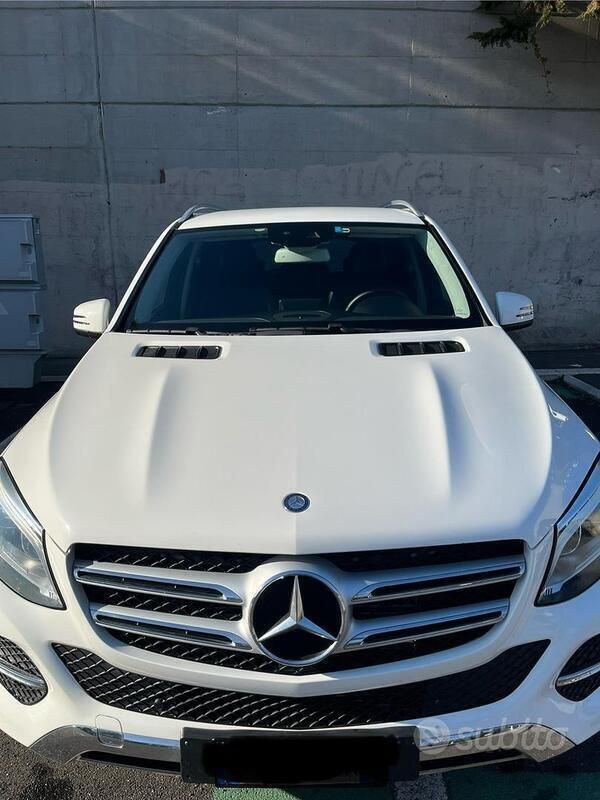 Usata Mercedes GLE250 204 CV (150 kW) 2015 Bianco SUV
