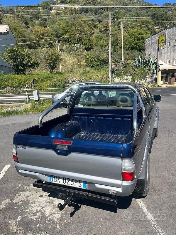 Usata Mitsubishi L200 2000 Blu Pick-up