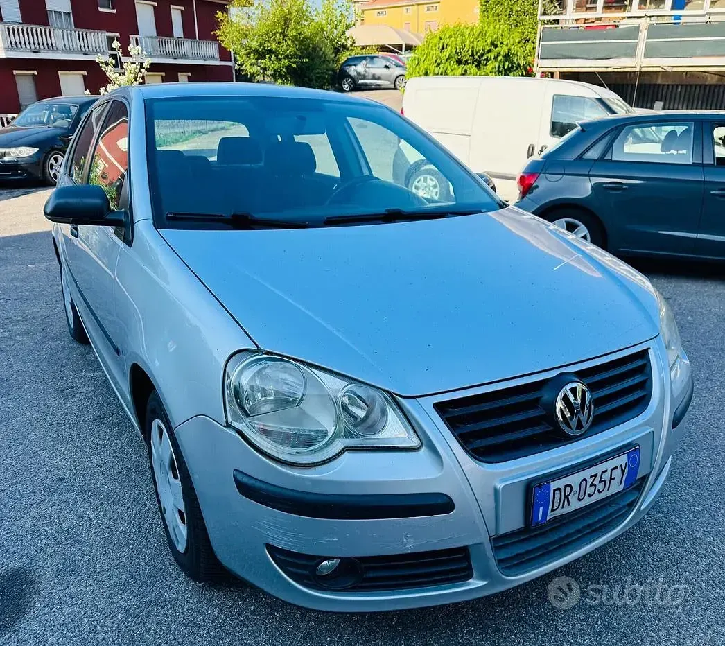 Usata VW Polo 60 CV (44 kW) 2008 Grigio Utilitaria