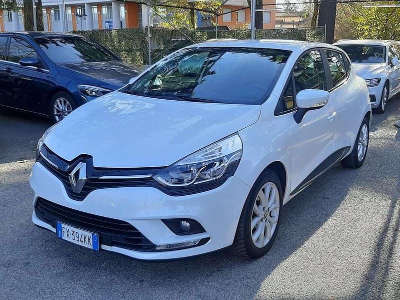 Bianco Usata 2019 Renault Clio IV Tre volumi | 10.950 € (Buon prezzo) - Immagine 1/4