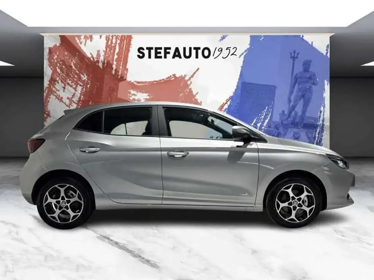 Nuova MG MG3 Comfort 102 CV (75 kW) 2026 Grigio silver Utilitaria