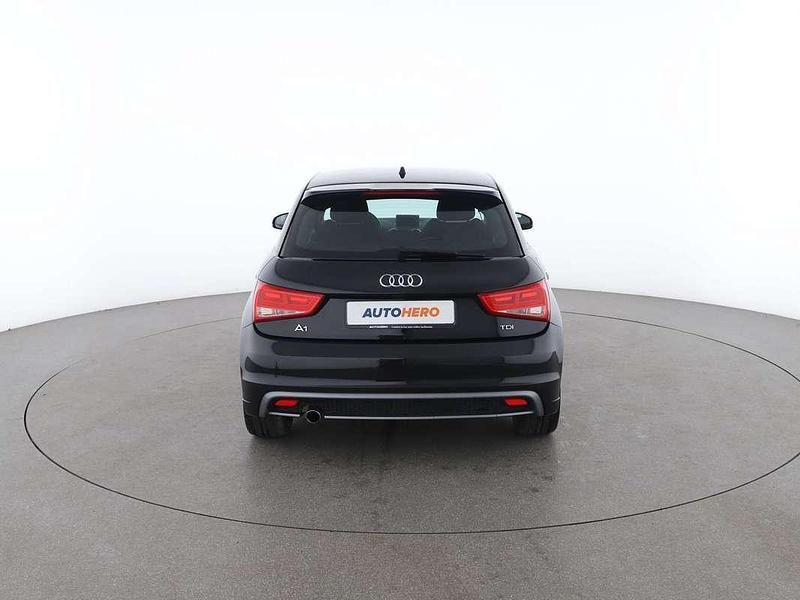 Usata Audi A1 Sportback Ambition 90 CV (66 kW) 2012 Nero Utilitaria