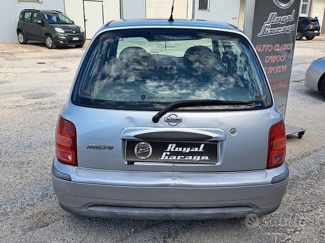 Usata Nissan Micra 2000 Grigio Utilitaria