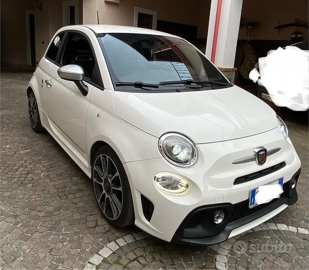 Usata Abarth 595 Turismo 165 CV (121 kW) 2017 Bianco Utilitaria