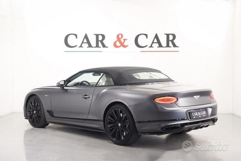 Usata Bentley Continental GT Convertible 659 CV (484 kW) 2022 Grigio Cabrio