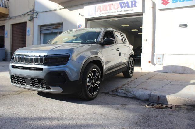 Nuova Jeep Avenger Summit 100 CV (73 kW) 2025 Grigio SUV