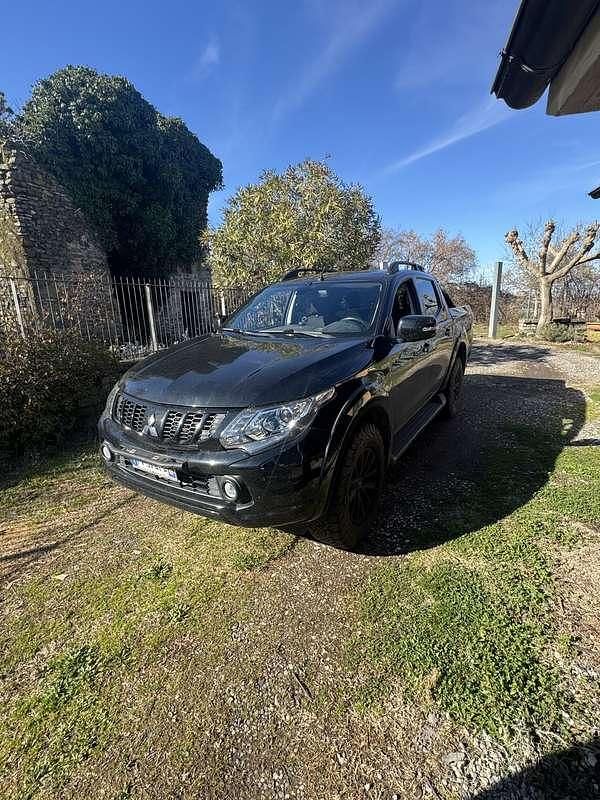 Usata Mitsubishi L200 181 CV (133 kW) 2019 Nero Pick-up