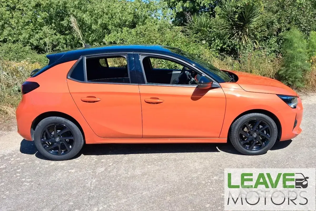 Usata Opel Corsa Design & Tech 101 CV (74 kW) 2022 Utilitaria