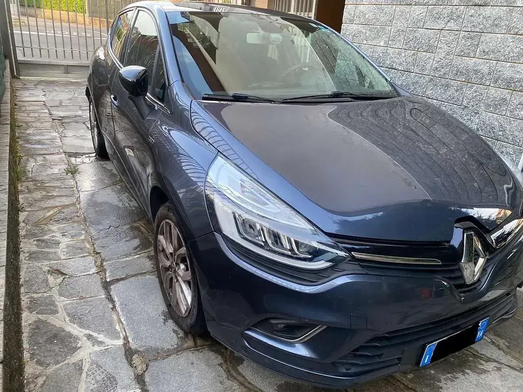 Usata Renault Clio IV 90 CV (66 kW) 2018 Grigio Berlina