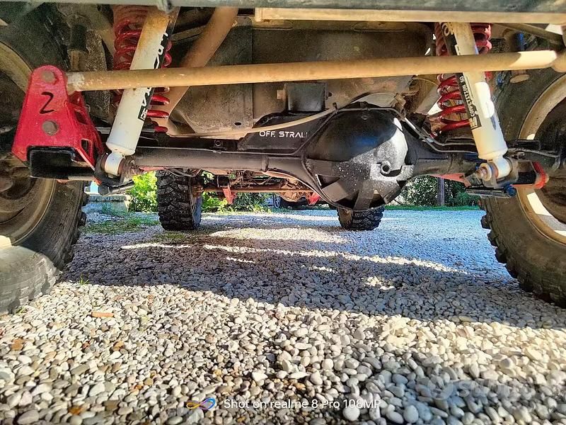 Usata Suzuki Jimny 457 CV (336 kW) 2007 SUV