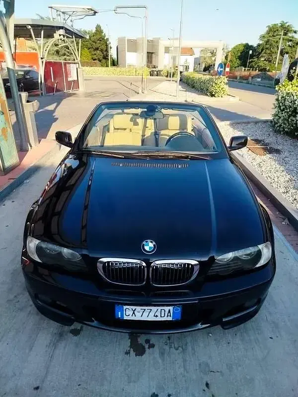 Usata BMW 320 Cabriolet 150 CV (110 kW) 2005 Nero Cabrio