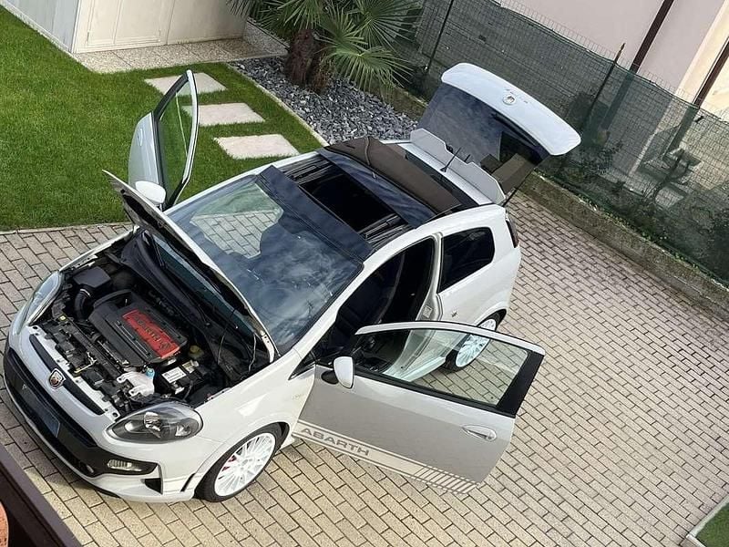 Usata Abarth Punto Evo 163 CV (119 kW) 2012 Grigio Utilitaria