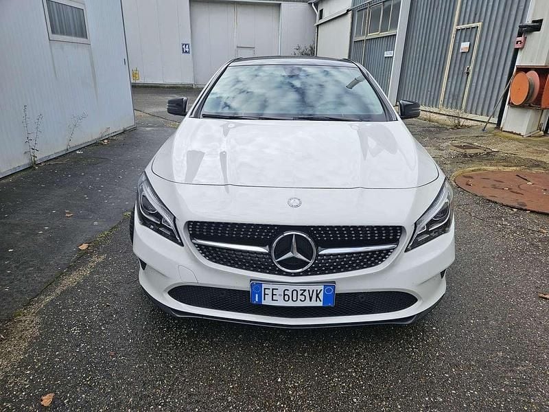 Usata Mercedes CLA180 Premium 122 CV (89 kW) 2016 Other Berlina