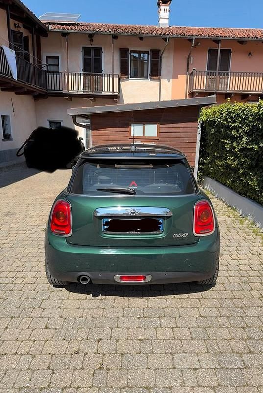 Usata Mini Cooper 136 CV (100 kW) 2017 Verde Utilitaria